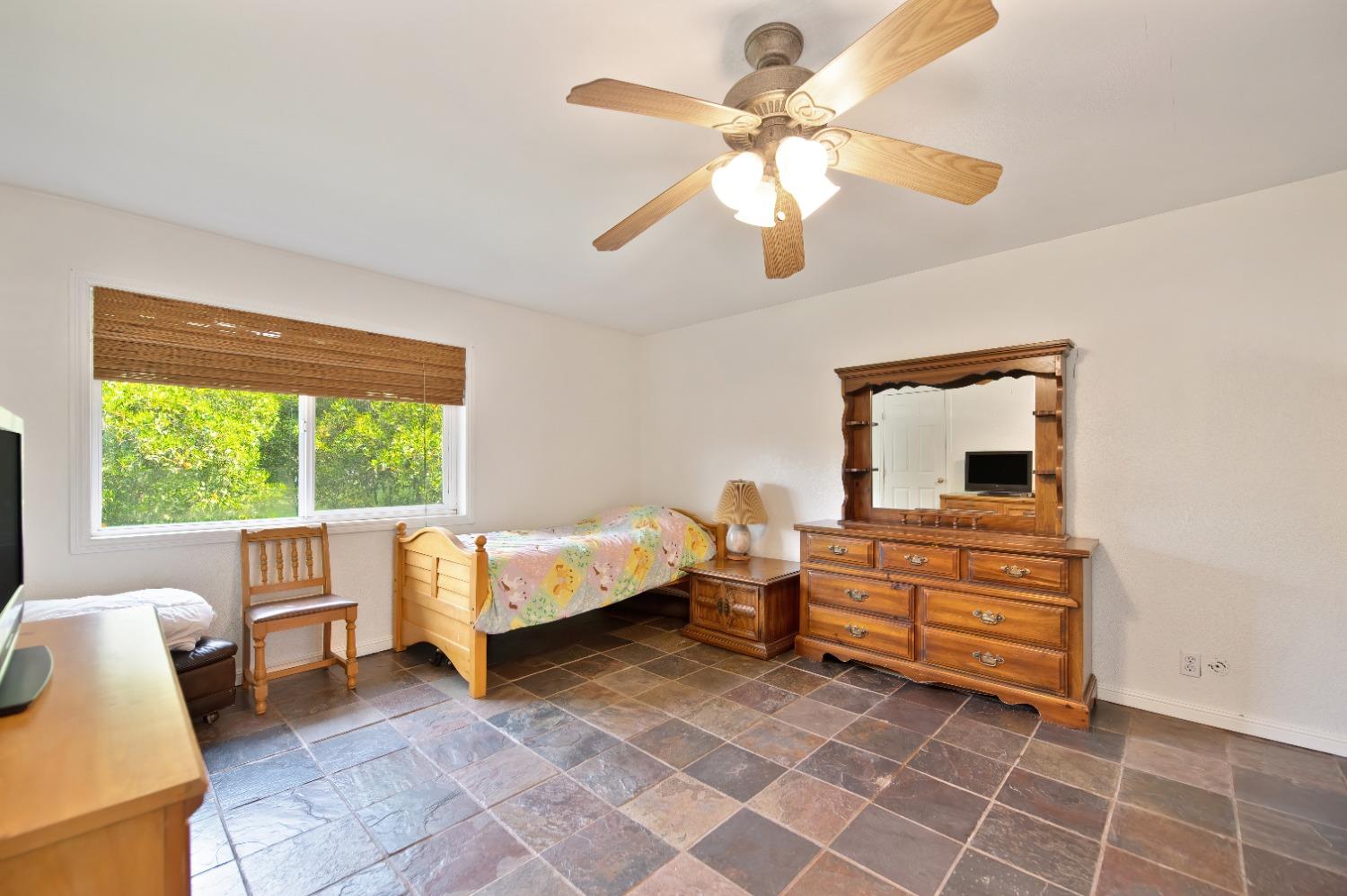 Detail Gallery Image 38 of 97 For 4141 Prospector Rd, Loomis,  CA 95650 - 4 Beds | 2 Baths
