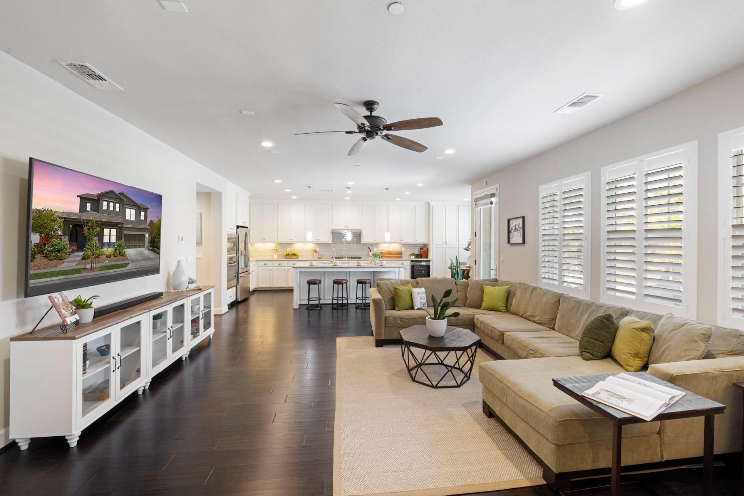 Detail Gallery Image 27 of 70 For 976 S Modena St, Mountain House,  CA 95391 - 6 Beds | 4/1 Baths