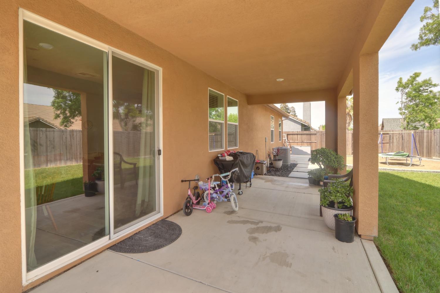 Detail Gallery Image 29 of 40 For 667 Crow Creek Dr, Galt,  CA 95632 - 4 Beds | 2 Baths