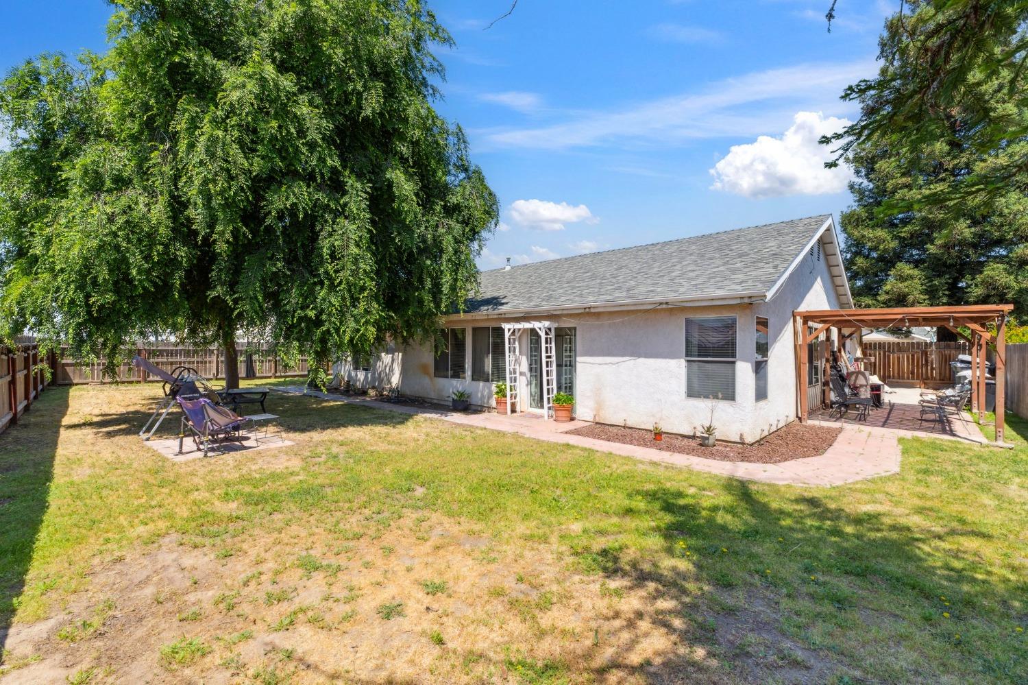 Detail Gallery Image 17 of 18 For 2932 Saginaw Ave, Clovis,  CA 93611 - 4 Beds | 2 Baths