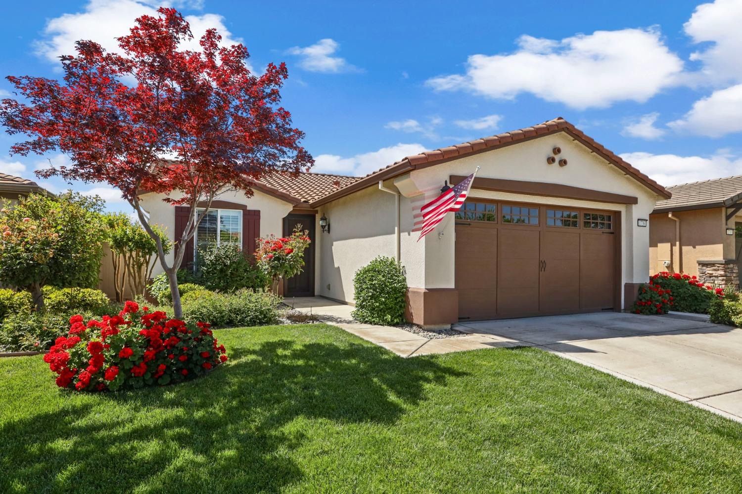 Detail Gallery Image 9 of 78 For 1736 Dogwood Glen Way, Manteca,  CA 95336 - 2 Beds | 2 Baths