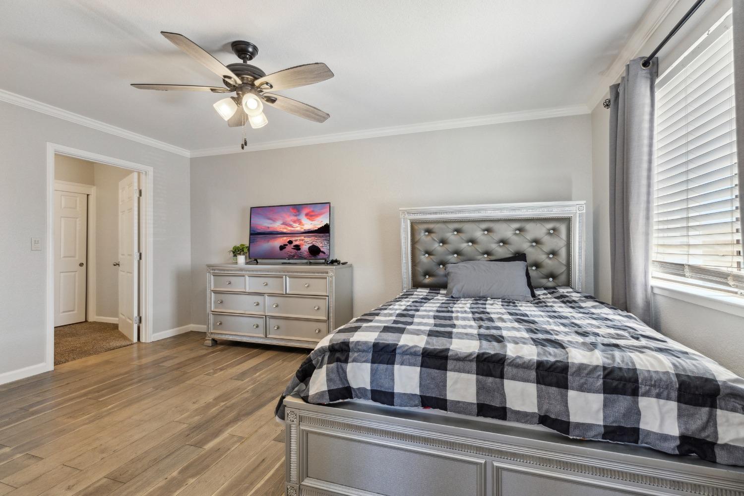 Detail Gallery Image 24 of 36 For 530 N Lincoln Ave, Manteca,  CA 95336 - 3 Beds | 2/1 Baths