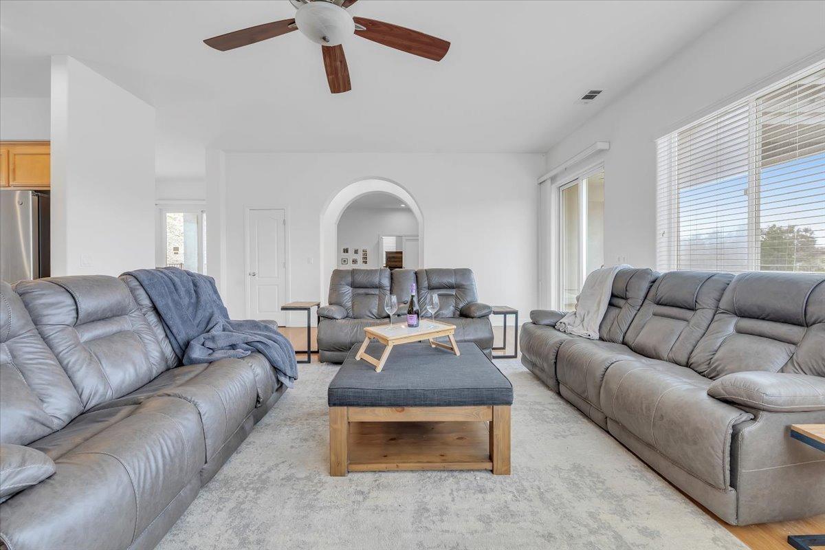 Detail Gallery Image 48 of 99 For 243 Athena Dr #52,  Copperopolis,  CA 95228 - 4 Beds | 3 Baths