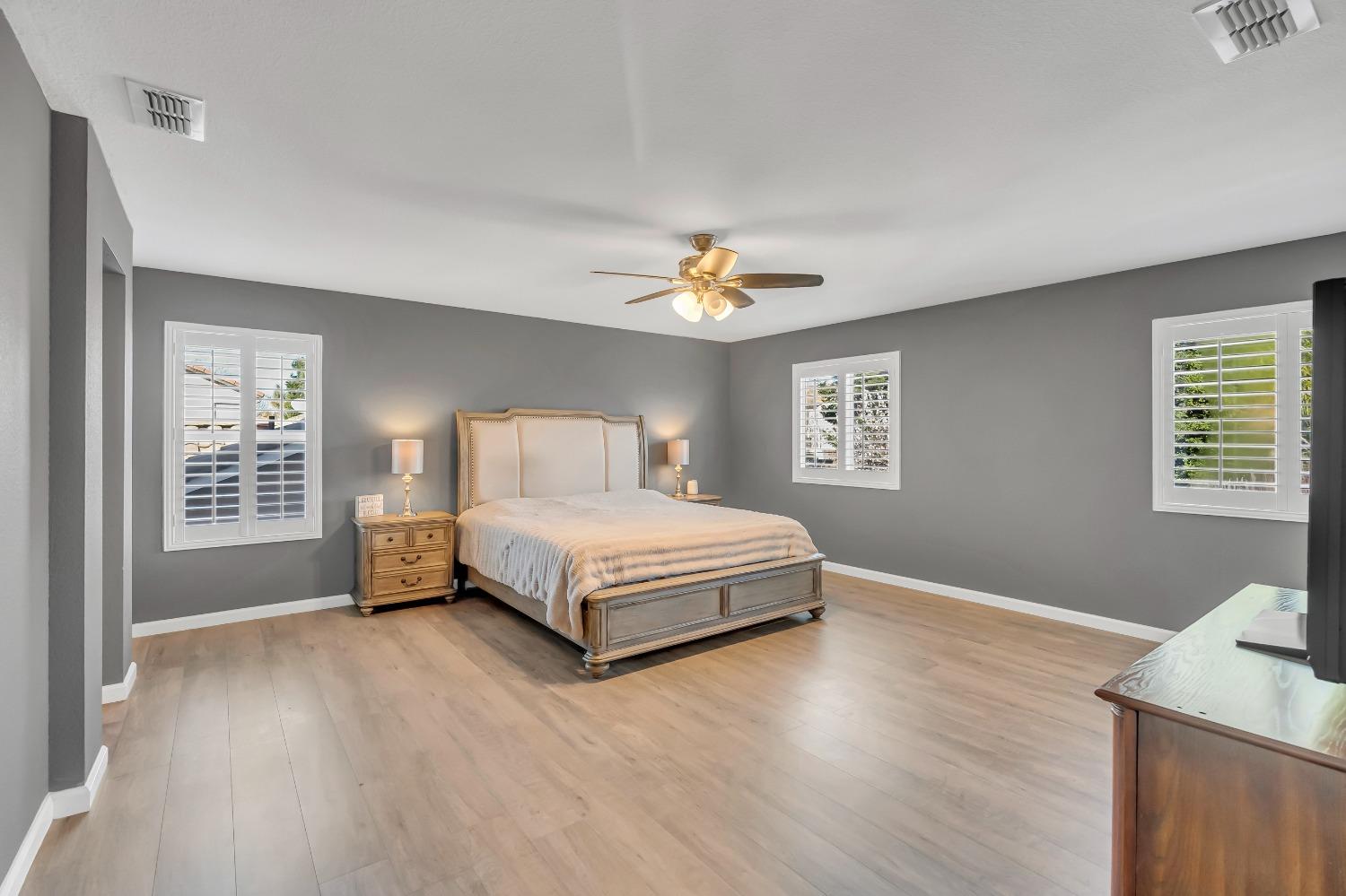 Detail Gallery Image 29 of 40 For 10961 Woolwich Way, Mather,  CA 95655 - 5 Beds | 3 Baths