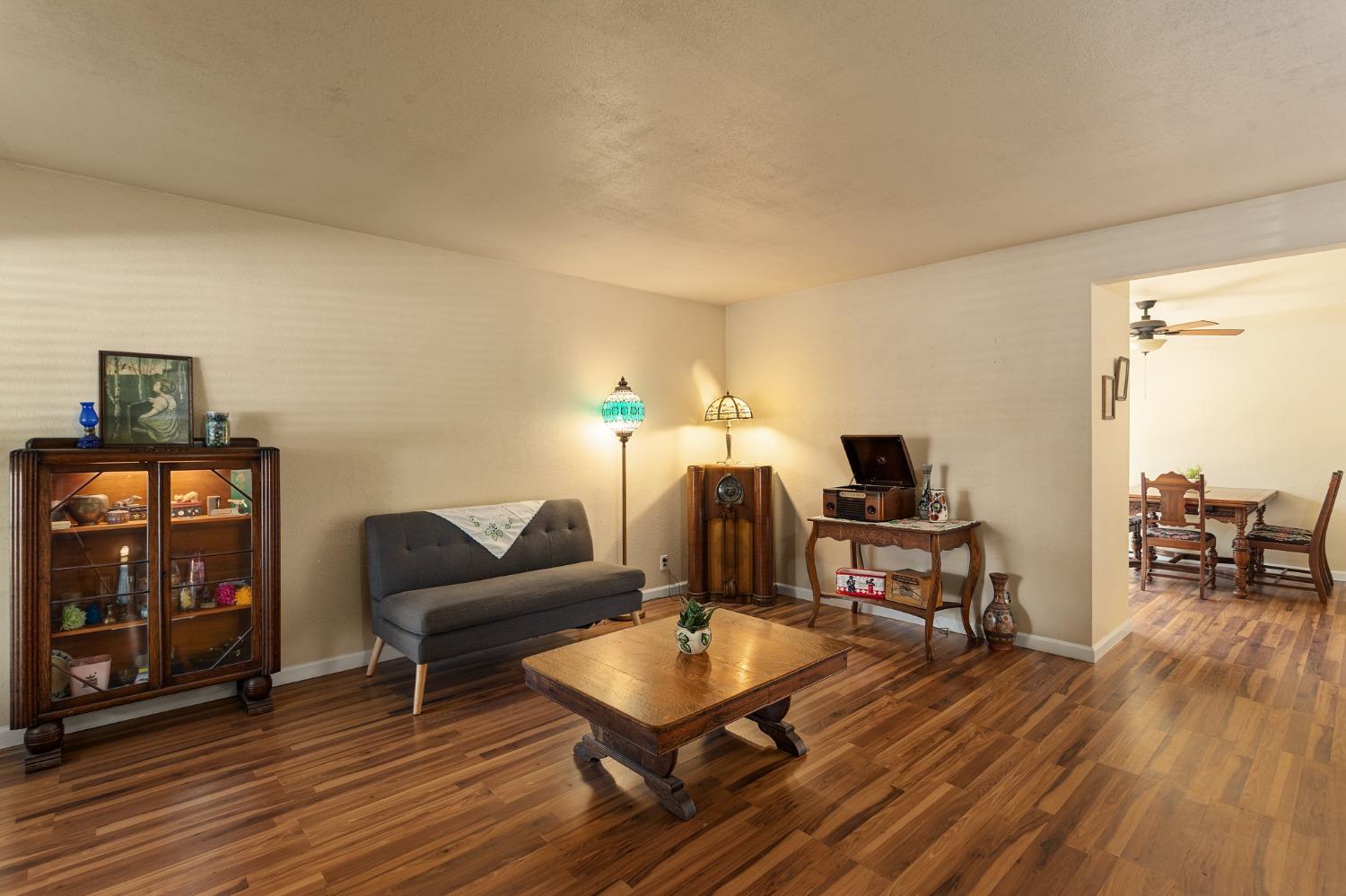 Bridlewood Drive #21, Rancho Cordova, California image 3