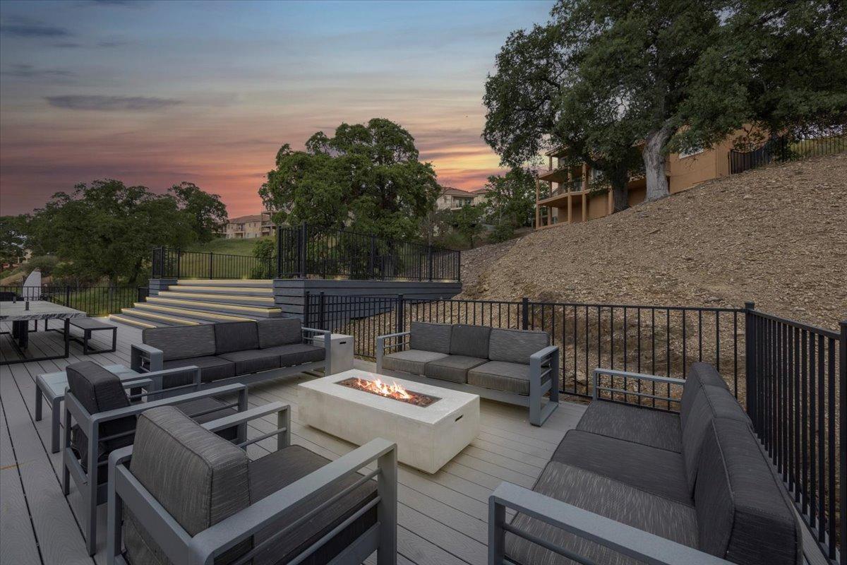 Detail Gallery Image 5 of 99 For 243 Athena Dr #52,  Copperopolis,  CA 95228 - 4 Beds | 3 Baths