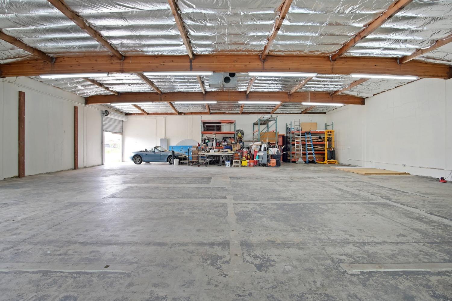 Detail Gallery Image 7 of 30 For 609 S San Joaquin St, Stockton,  CA 95203 - – Beds | – Baths