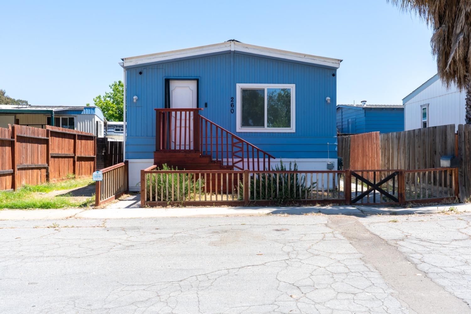 Detail Gallery Image 1 of 25 For 260 W Comet Rd, Santa Nella,  CA 95322 - 2 Beds | 2 Baths