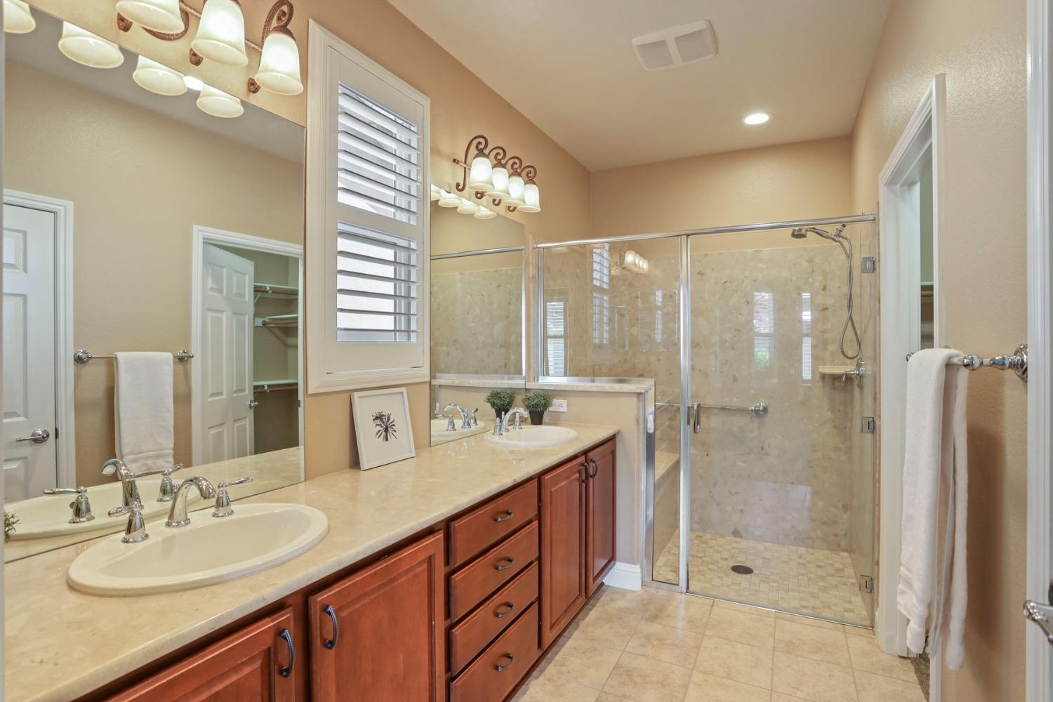 Detail Gallery Image 32 of 78 For 1736 Dogwood Glen Way, Manteca,  CA 95336 - 2 Beds | 2 Baths