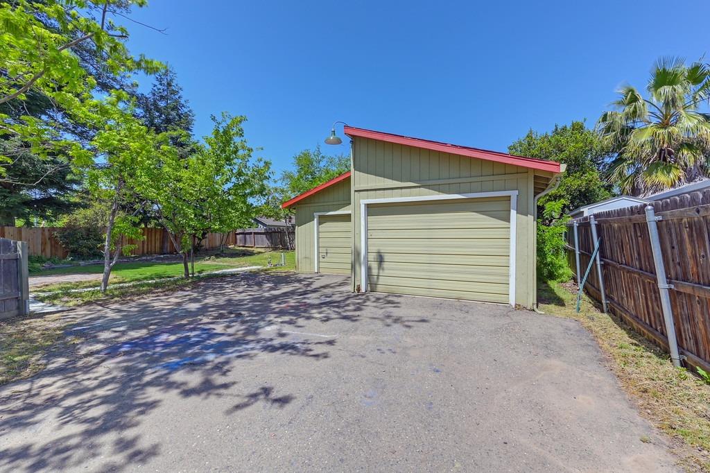 Whitney Avenue, Carmichael, California image 48