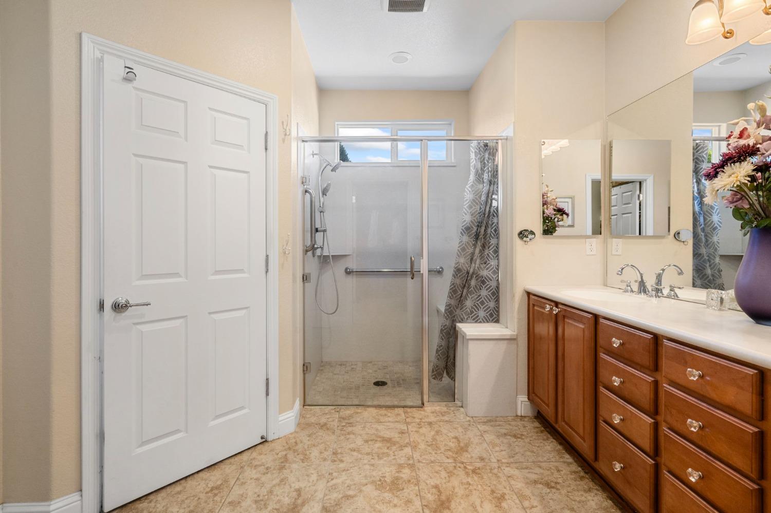 Detail Gallery Image 25 of 67 For 2337 Ashbrooke Ln, Manteca,  CA 95336 - 3 Beds | 2 Baths
