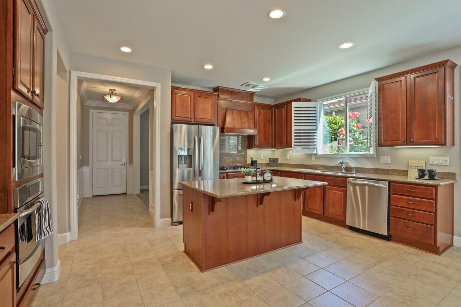 Detail Gallery Image 24 of 78 For 1736 Dogwood Glen Way, Manteca,  CA 95336 - 2 Beds | 2 Baths