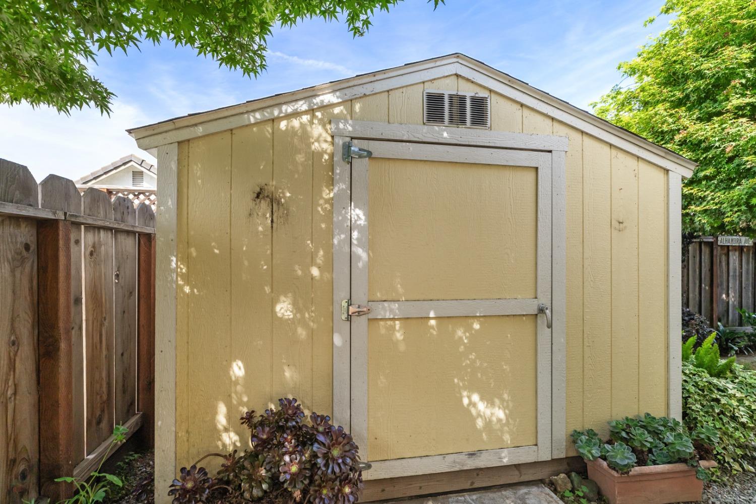 Detail Gallery Image 52 of 55 For 3935 Michelle Lynn Ct, Turlock,  CA 95382 - 3 Beds | 2 Baths