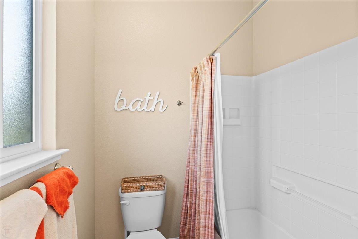 Detail Gallery Image 54 of 86 For 2060 Tarpan Way #22,  Oakdale,  CA 95361 - 4 Beds | 2/1 Baths