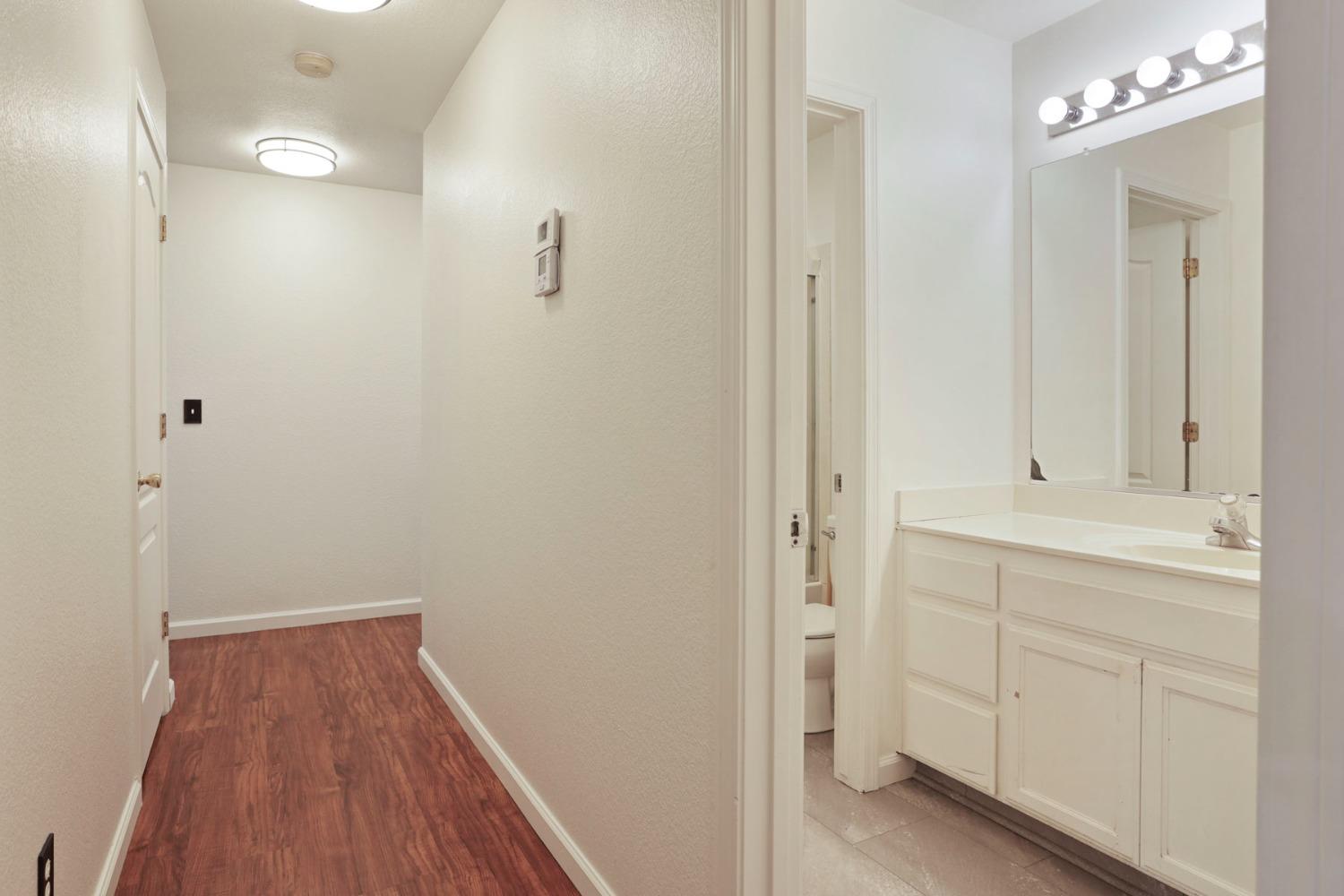 Detail Gallery Image 25 of 40 For 2039 London Ave, Manteca,  CA 95336 - 4 Beds | 2 Baths