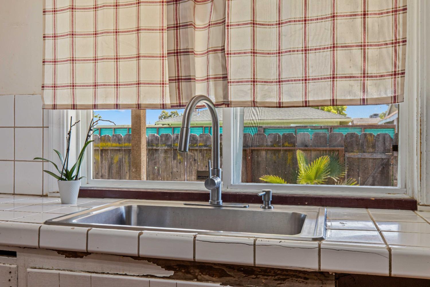 Detail Gallery Image 11 of 41 For 240 Wabash Dr, Turlock,  CA 95382 - 4 Beds | 2 Baths