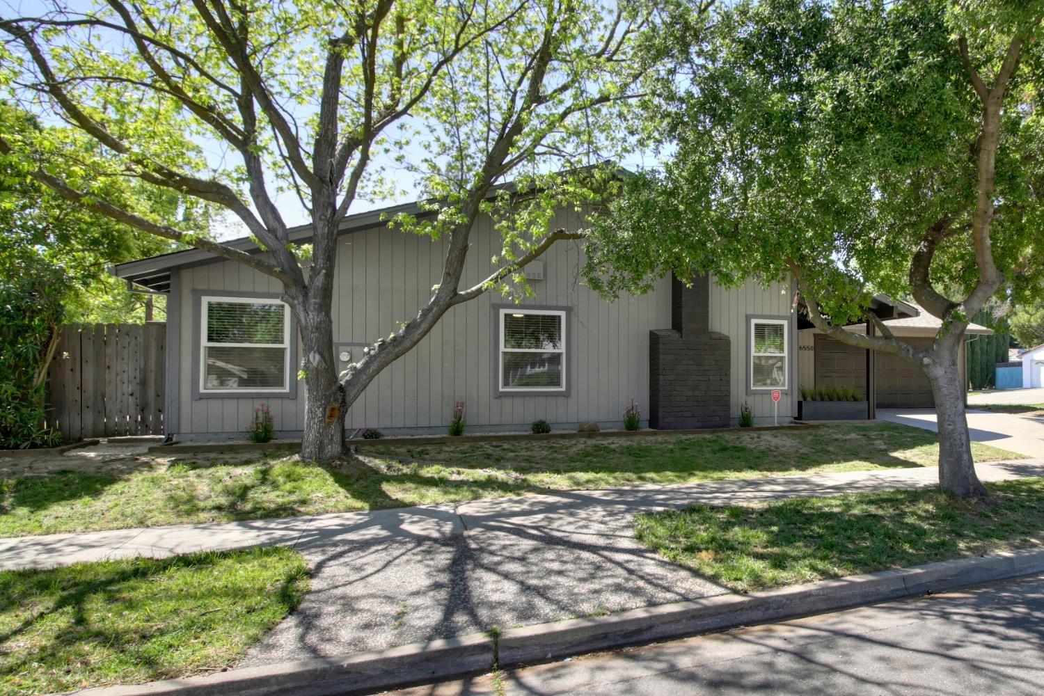 Detail Gallery Image 57 of 59 For 6550 Riverside Blvd, Sacramento,  CA 95831 - 3 Beds | 2 Baths