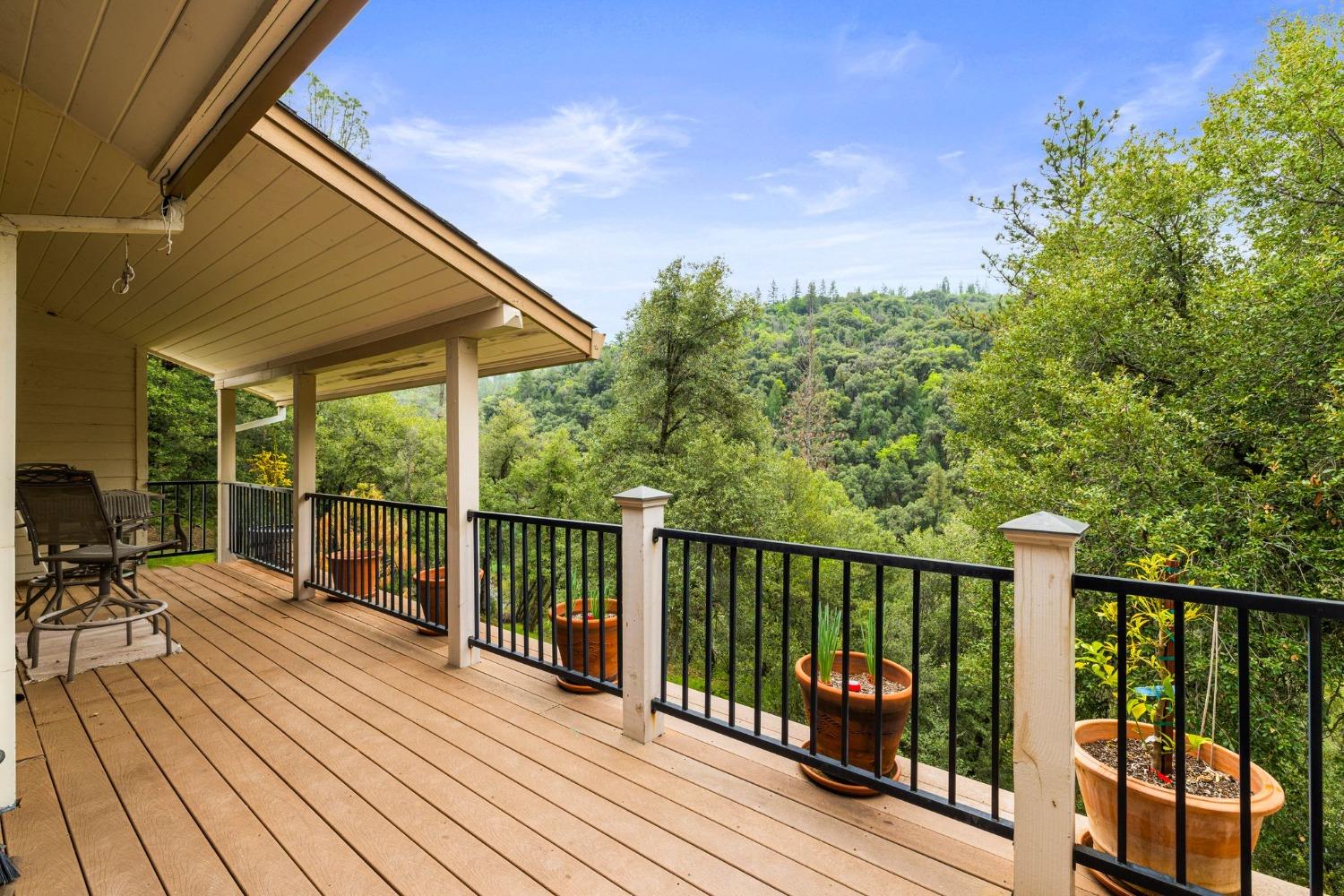 Detail Gallery Image 41 of 90 For 6432 Happy Valley Rd, Somerset,  CA 95684 - 4 Beds | 2/1 Baths