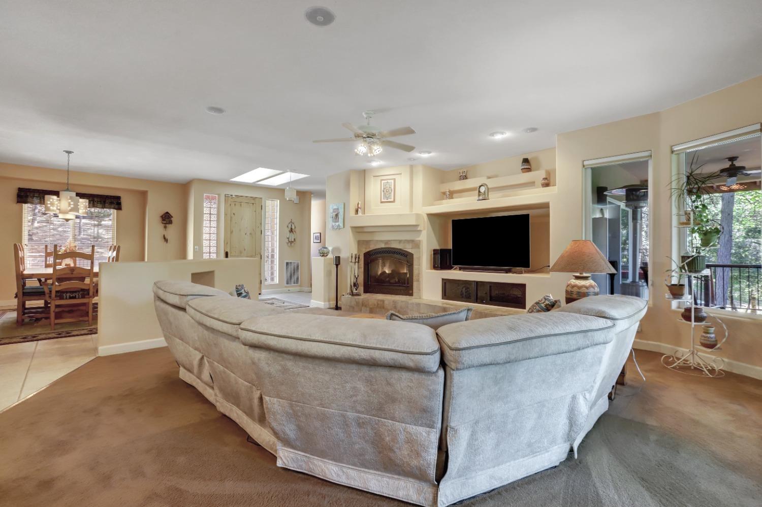 Detail Gallery Image 10 of 98 For 10450 S Ponderosa Way, Rough And Ready,  CA 95975 - 4 Beds | 3/1 Baths