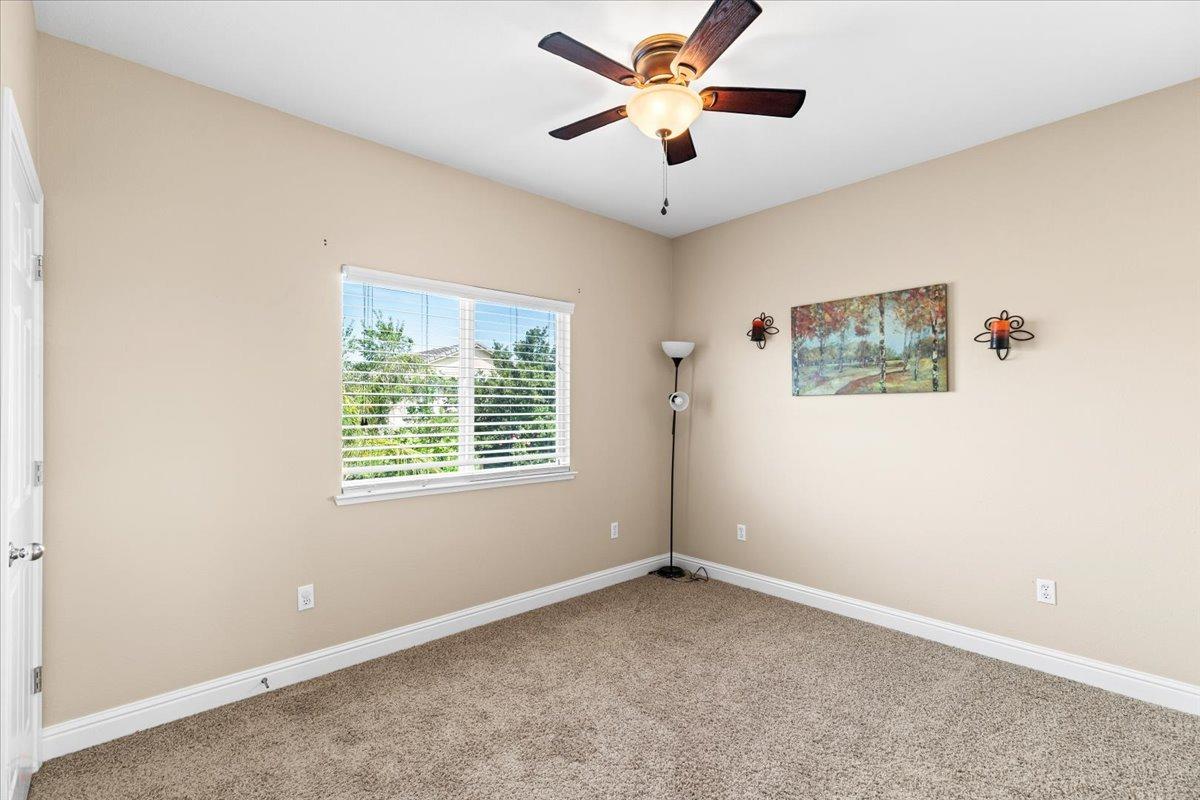 Detail Gallery Image 39 of 86 For 2060 Tarpan Way #22,  Oakdale,  CA 95361 - 4 Beds | 2/1 Baths