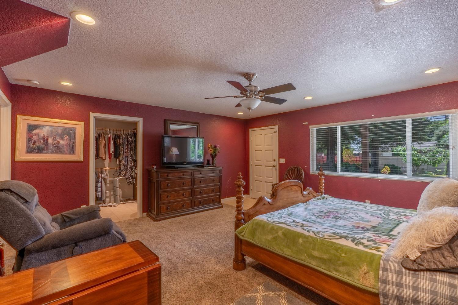 Detail Gallery Image 8 of 43 For 2019 Lee Rae Ct, Turlock,  CA 95380 - 5 Beds | 3 Baths