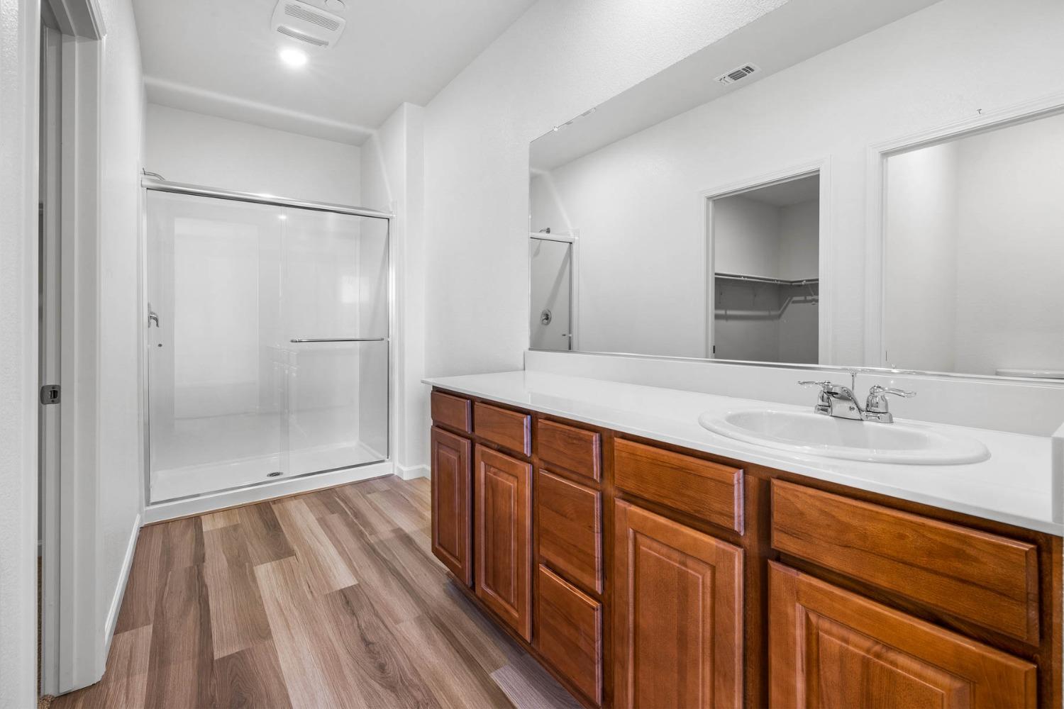 Detail Gallery Image 8 of 11 For 2214 Nicklaus, Linda,  CA 95901 - 3 Beds | 2 Baths