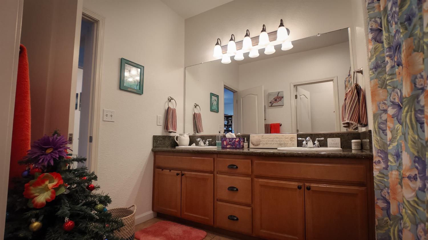 Detail Gallery Image 75 of 98 For 10940 St. Moritz Cir, Stockton,  CA 95209 - 6 Beds | 5 Baths
