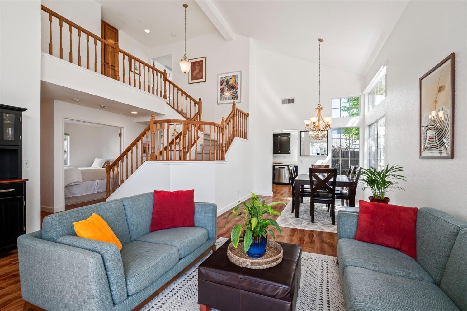 Detail Gallery Image 8 of 40 For 3745 Stone Walk Ct, Antelope,  CA 95843 - 4 Beds | 3 Baths