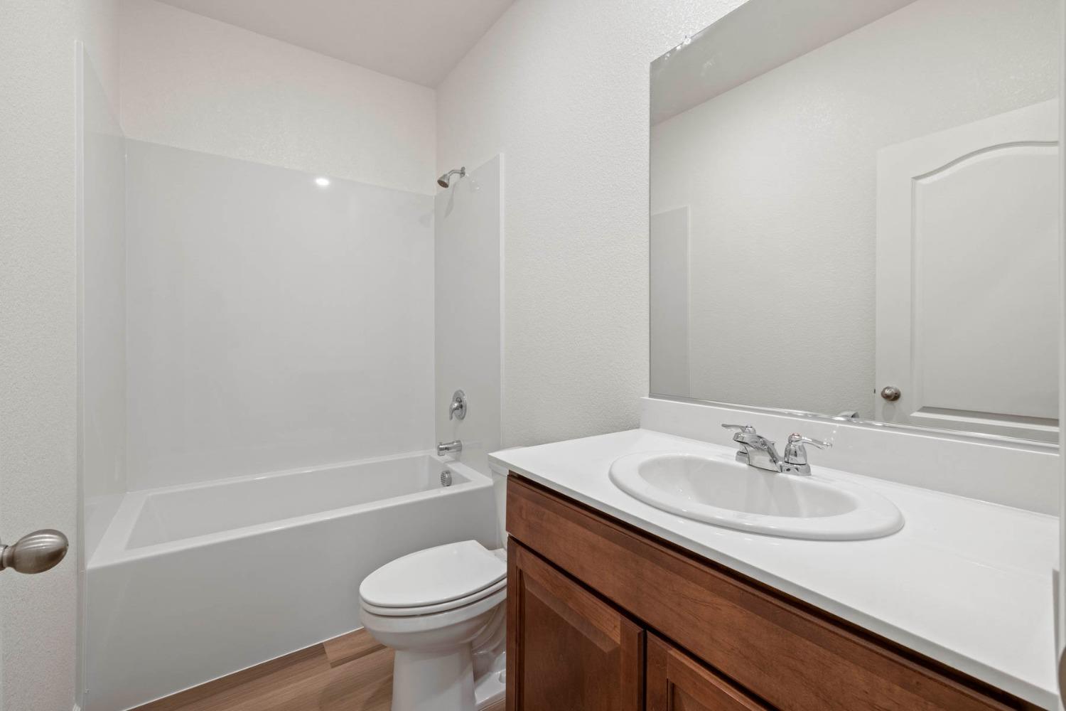 Detail Gallery Image 8 of 11 For 3112 Aerosmith Way, Stockton,  CA 95212 - 3 Beds | 2 Baths