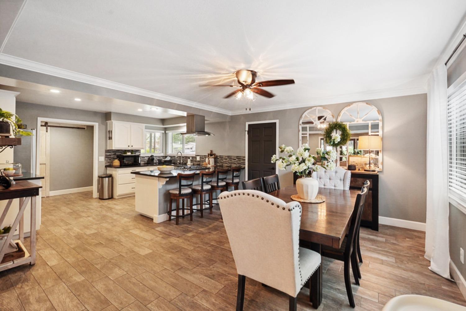 Detail Gallery Image 9 of 33 For 216 S 6th St, Patterson,  CA 95363 - 3 Beds | 2 Baths