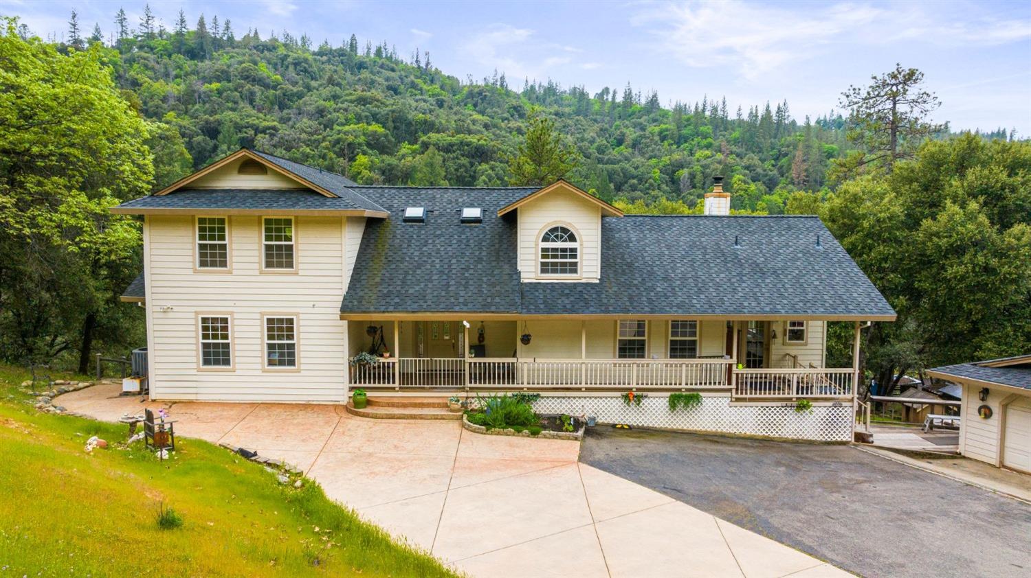 Detail Gallery Image 26 of 90 For 6432 Happy Valley Rd, Somerset,  CA 95684 - 4 Beds | 2/1 Baths