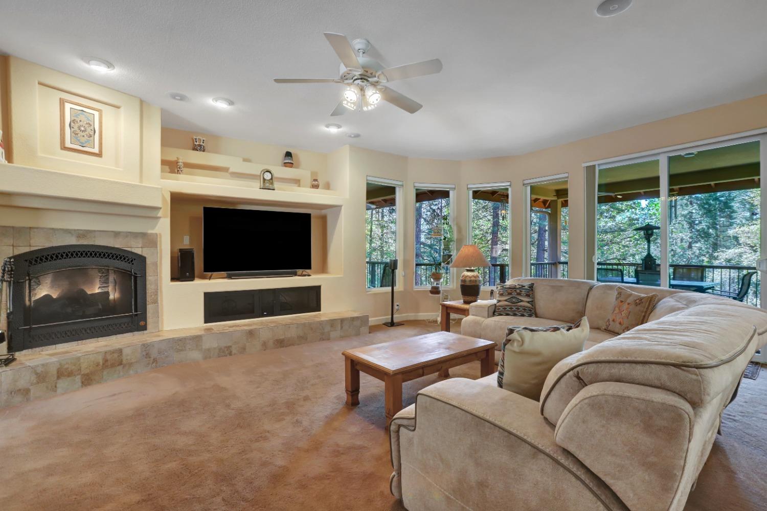 Detail Gallery Image 5 of 98 For 10450 S Ponderosa Way, Rough And Ready,  CA 95975 - 4 Beds | 3/1 Baths