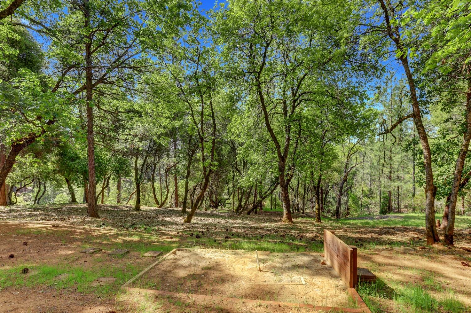 Detail Gallery Image 75 of 98 For 10450 S Ponderosa Way, Rough And Ready,  CA 95975 - 4 Beds | 3/1 Baths