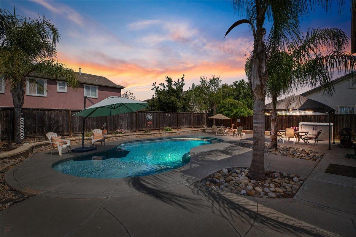 Detail Gallery Image 1 of 86 For 2060 Tarpan Way #22,  Oakdale,  CA 95361 - 4 Beds | 2/1 Baths