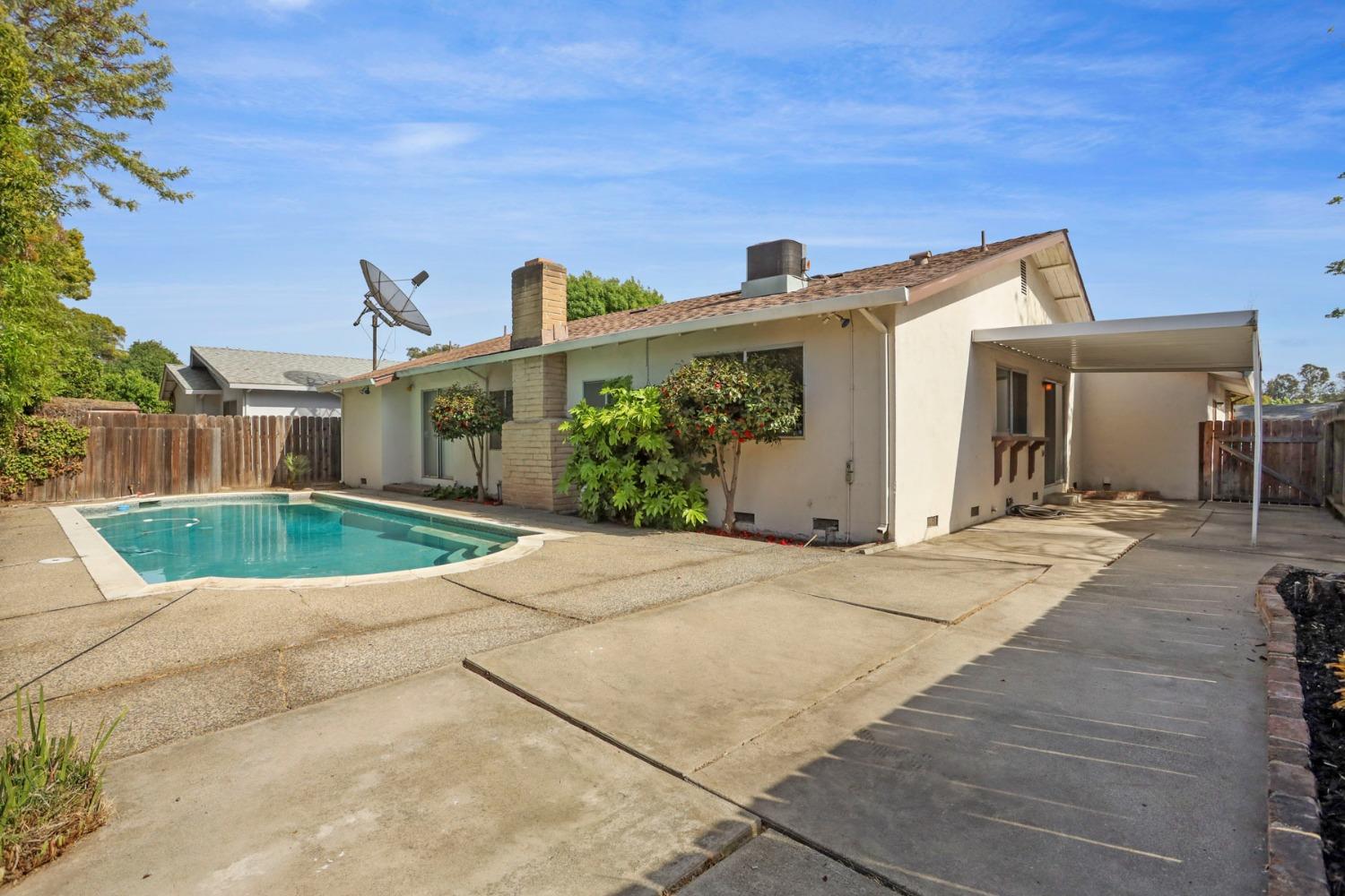 Detail Gallery Image 31 of 36 For 219 Mckelvey Ave, Stockton,  CA 95210 - 3 Beds | 2 Baths