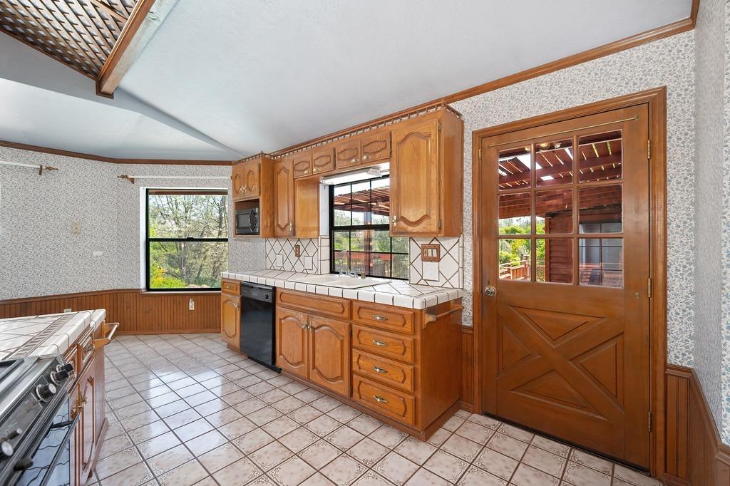 Detail Gallery Image 36 of 81 For 4875 Silk Tree Ln, Cool,  CA 95614 - 2 Beds | 2 Baths