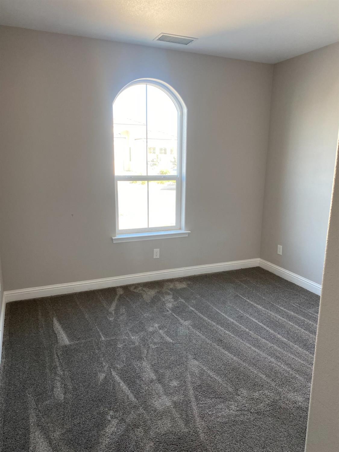 Rubicon Avenue, Madera, California image 9