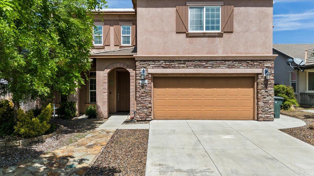 Detail Gallery Image 4 of 86 For 2060 Tarpan Way #22,  Oakdale,  CA 95361 - 4 Beds | 2/1 Baths