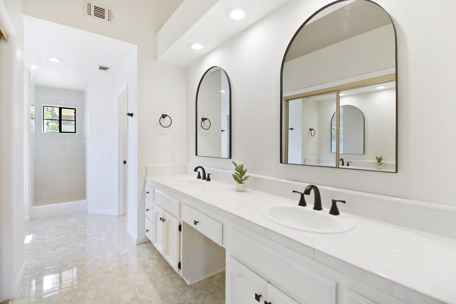 Detail Gallery Image 40 of 53 For 2121 Campton Cir, Gold River,  CA 95670 - 4 Beds | 3 Baths