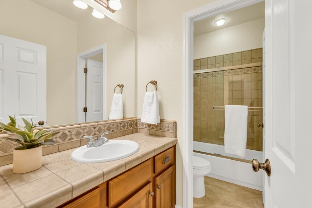Detail Gallery Image 16 of 82 For 2312 Foster Ct, Woodland,  CA 95776 - 3 Beds | 2/1 Baths