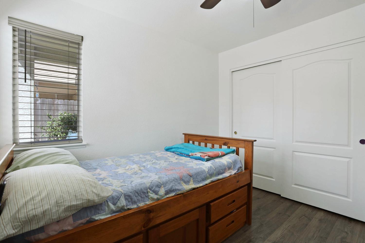 Detail Gallery Image 36 of 40 For 2039 London Ave, Manteca,  CA 95336 - 4 Beds | 2 Baths