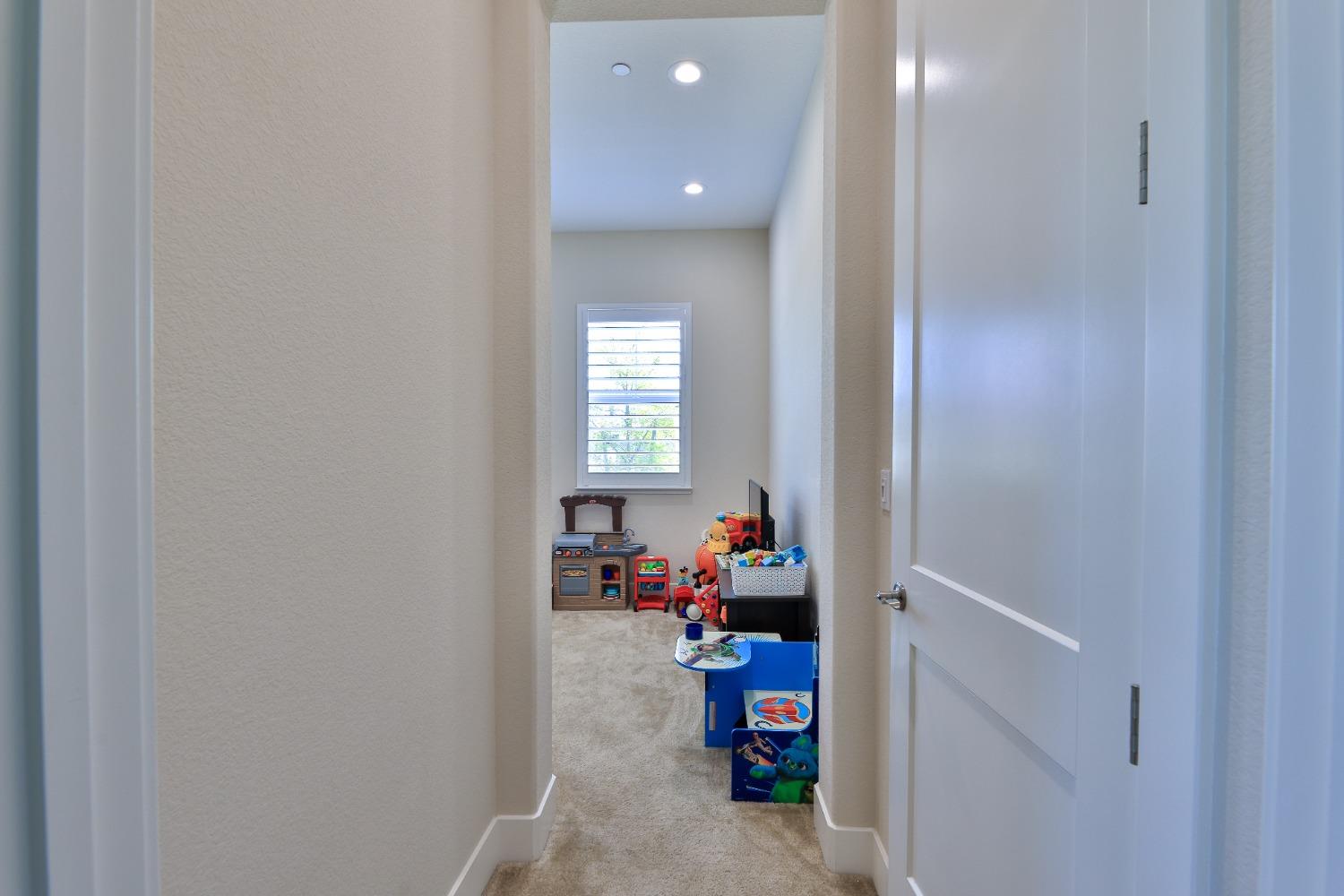 Detail Gallery Image 30 of 52 For 2403 Tribeca Ave, Manteca,  CA 95337 - 3 Beds | 3 Baths