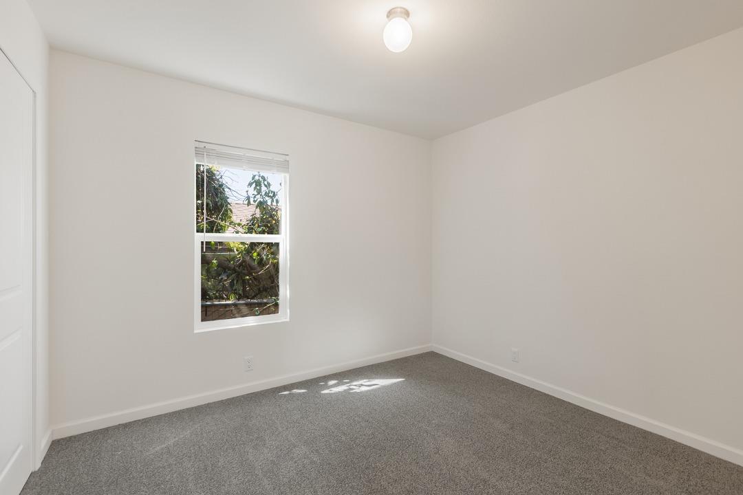 Detail Gallery Image 8 of 14 For 1550 162nd Ave 6, San Leandro,  CA 94578 - 2 Beds | 2 Baths