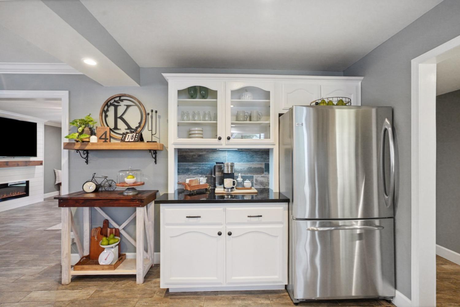 Detail Gallery Image 8 of 33 For 216 S 6th St, Patterson,  CA 95363 - 3 Beds | 2 Baths