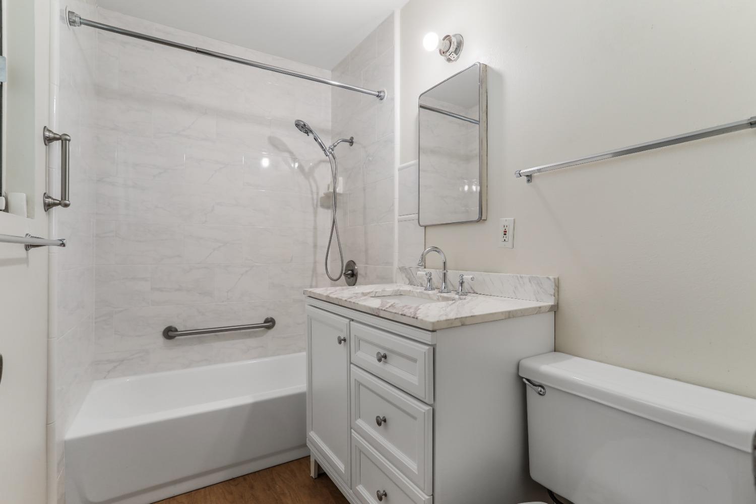 Detail Gallery Image 19 of 24 For 907 Ash Ave, Los Banos,  CA 93635 - 3 Beds | 1/1 Baths