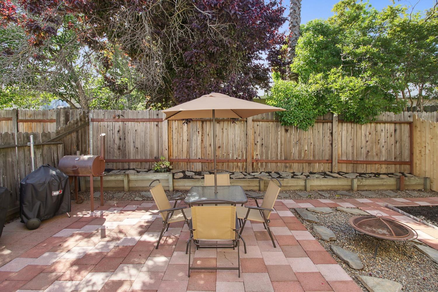 Shera Lane, Carmichael, California image 30