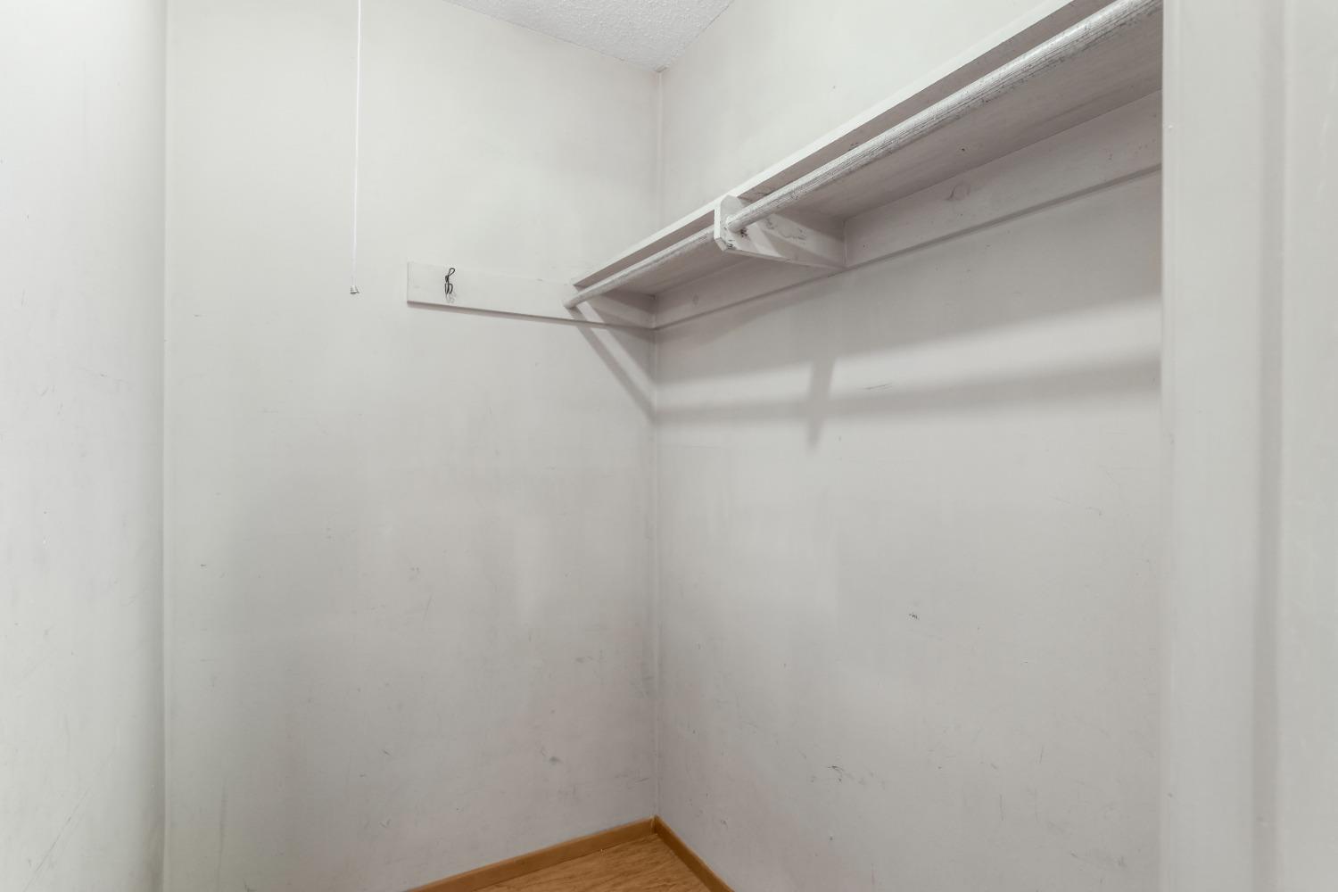 Detail Gallery Image 18 of 24 For 907 Ash Ave, Los Banos,  CA 93635 - 3 Beds | 1/1 Baths