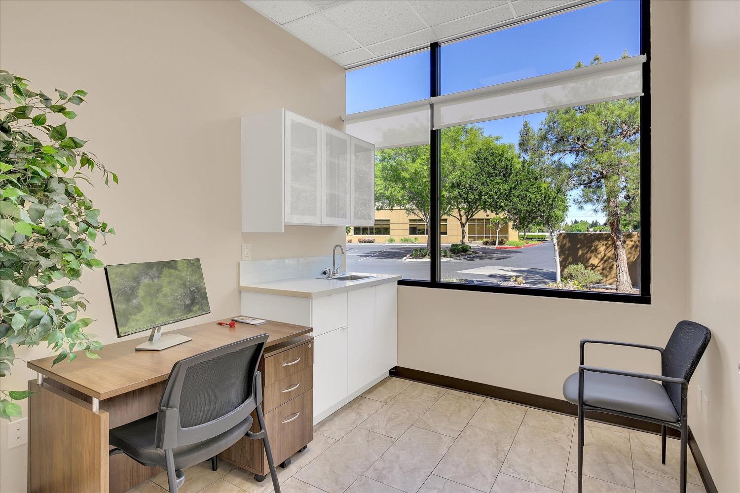 Detail Gallery Image 22 of 30 For 9307 Laguna Springs Dr #100,  Elk Grove,  CA 95758 - – Beds | – Baths
