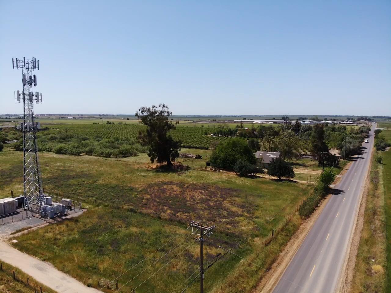 Detail Gallery Image 13 of 29 For 10250 Arno Rd, Galt,  CA 95632 - 3 Beds | 1 Baths