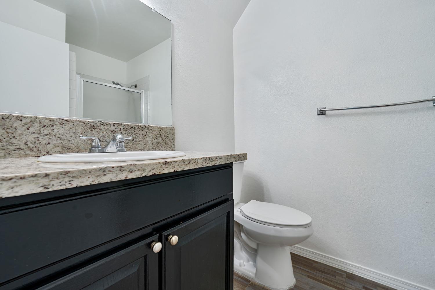 Photo #22: 225040460 Listing: Photo #22